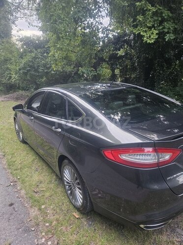 Ford Fusion (North America) 2016, 150,000 km - 2.0 l - Qax