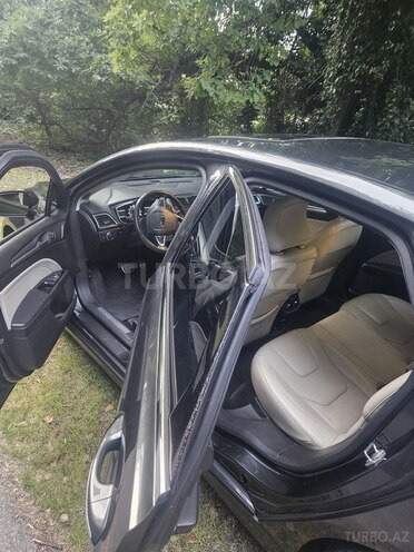 Ford Fusion (North America) 2016, 150,000 km - 2.0 l - Qax