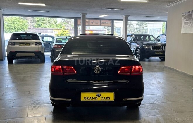 Volkswagen Passat 2013, 222,000 km - 1.8 l - Bakı