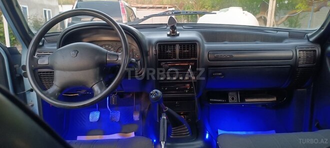 GAZ 3110 2002, 250,000 km - 2.3 l - Salyan