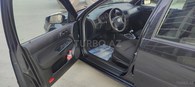 Volkswagen Golf 2003, 157,198 km - 1.6 l - Bakı