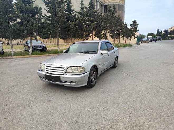 Mercedes C 220 1995, 250,000 km - 2.2 l - Sumqayıt