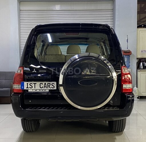 Mitsubishi Pajero 2006, 299,000 km - 3.0 л - Sumqayıt