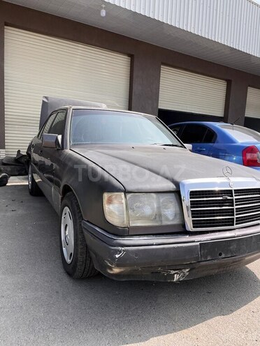 Mercedes E 250 1992, 920,000 km - 2.5 l - Lənkəran