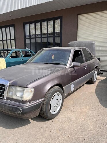 Mercedes E 250 1992, 920,000 km - 2.5 l - Lənkəran