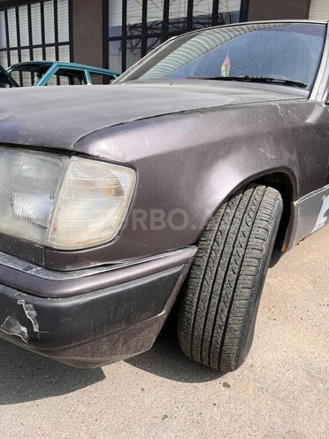 Mercedes E 250 1992, 920,000 km - 2.5 l - Lənkəran