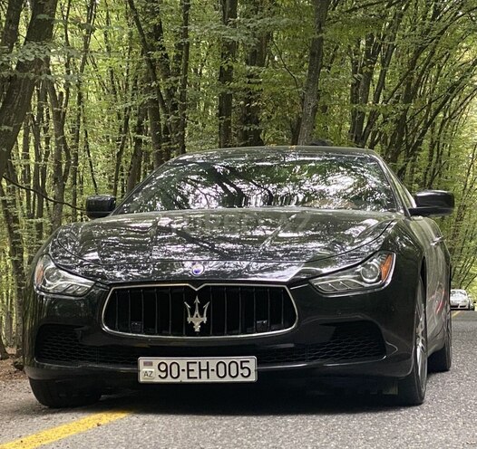 Maserati Ghibli-1