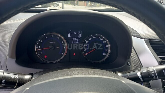 Hyundai Accent 2018, 89,000 km - 1.4 l - Bakı