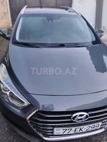 Hyundai i40 2016, 245,000 km - 1.7 l - Quba