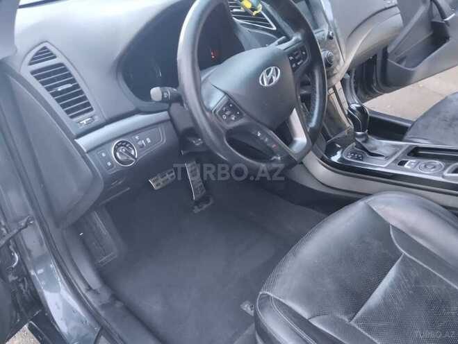 Hyundai i40 2016, 245,000 km - 1.7 l - Quba