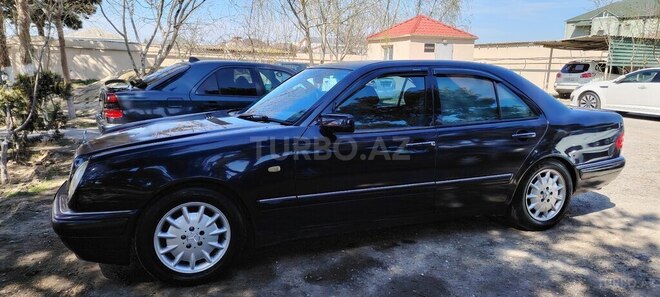 Mercedes E 240 1998, 470,000 km - 2.4 l - Bakı