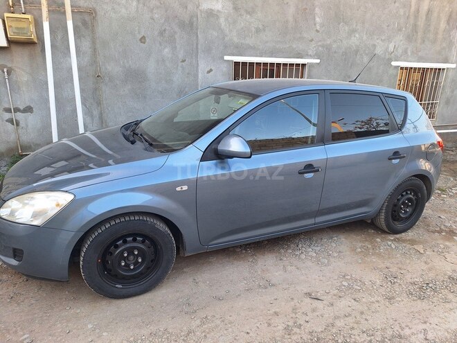 Kia Ceed 2008, 277,000 km - 1.4 l - Gəncə