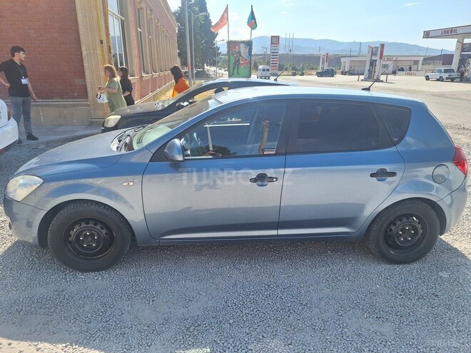 Kia Ceed 2008, 277,000 km - 1.4 l - Gəncə