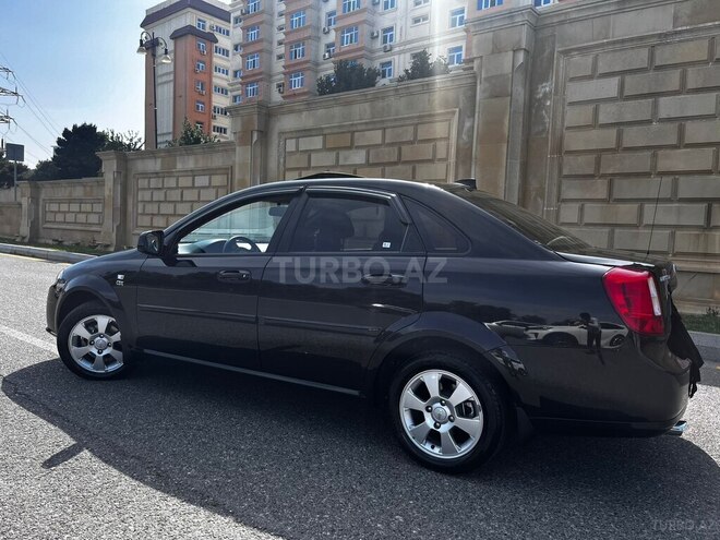 Chevrolet Lacetti-5