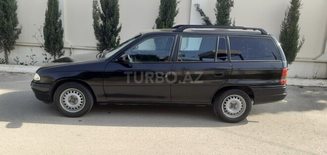 Opel Astra 1996, 490,000 km - 1.6 l - Bakı