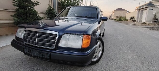 Mercedes E 220 1995, 202,232 km - 2.2 l - Bakı