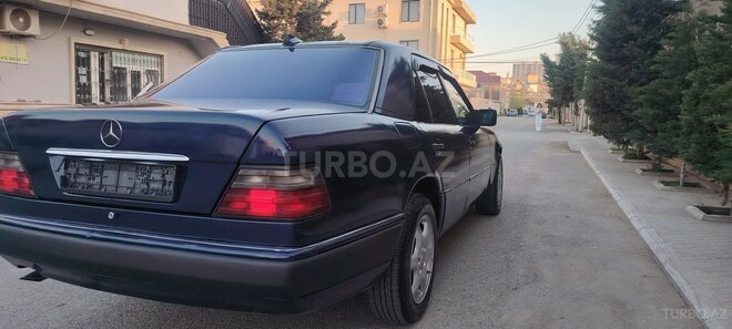 Mercedes E 220 1995, 202,232 km - 2.2 l - Bakı