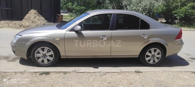 Ford Mondeo 2004, 282,000 km - 2.0 l - Sumqayıt