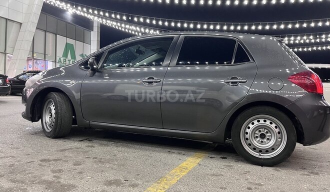 Toyota Auris 2007, 358,000 km - 1.4 л - Bakı