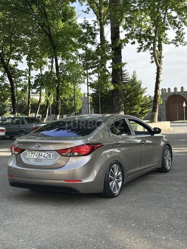 Hyundai Elantra 2015, 156,000 km - 1.8 l - İsmayıllı