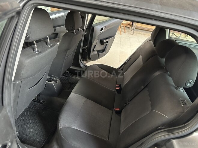 Opel Astra 2010, 296,000 km - 1.4 л - Bakı