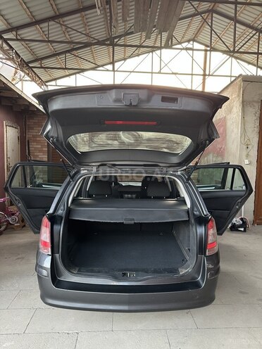 Opel Astra 2010, 296,000 km - 1.4 л - Bakı