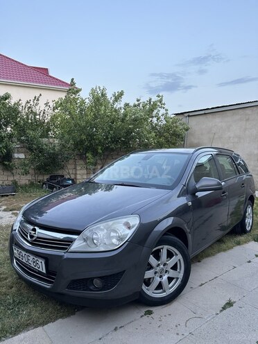 Opel Astra 2010, 296,000 km - 1.4 л - Bakı