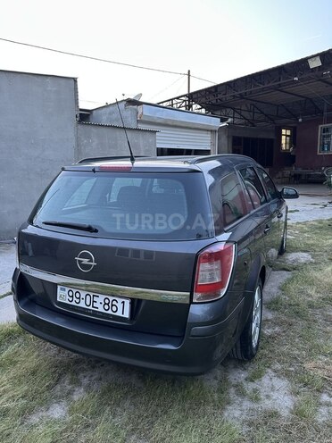 Opel Astra 2010, 296,000 km - 1.4 л - Bakı