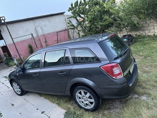 Opel Astra 2010, 296,000 km - 1.4 л - Bakı