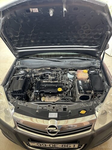 Opel Astra 2010, 296,000 km - 1.4 л - Bakı