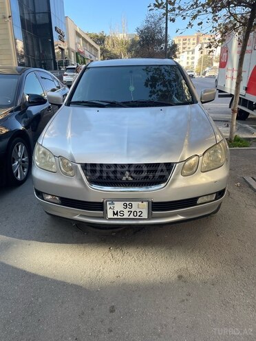 Mitsubishi Airtrek 2001, 280,000 km - 2.0 л - Bakı