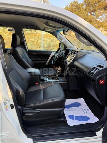 Toyota Land Cruiser Prado 2018, 96,000 km - 2.7 л - Bakı