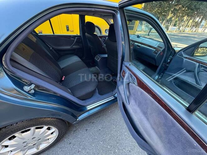 Mercedes E 220 d 2000, 451,853 km - 2.2 l - Bakı