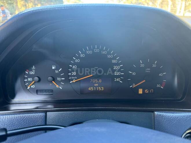 Mercedes E 220 d 2000, 451,853 km - 2.2 l - Bakı