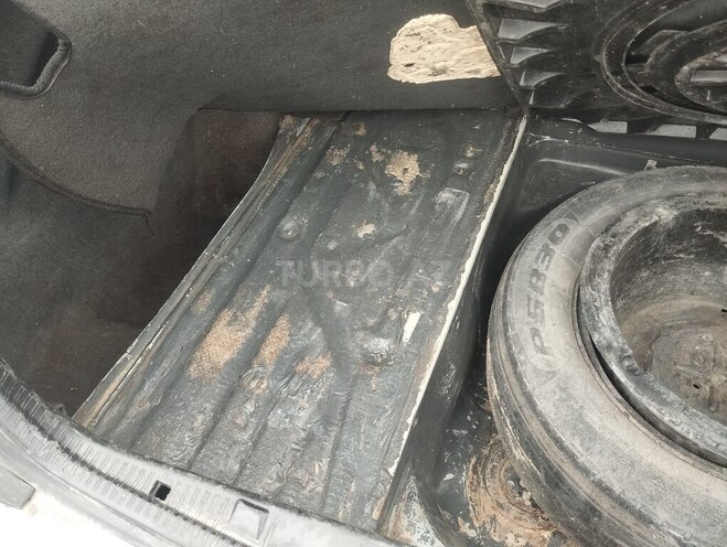 Mercedes C 250 1985, 500,000 km - 2.5 l - Salyan