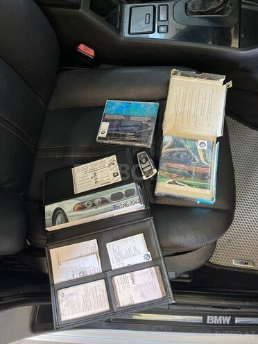 BMW 525 2001, 400,000 km - 2.5 l - Bakı