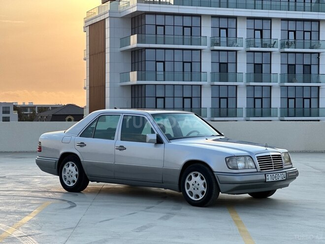 Mercedes E 200 1995, 367,000 km - 2.0 l - Bakı