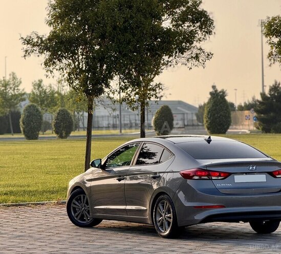 Hyundai Elantra 2017, 94,147 km - 2.0 l - Bakı