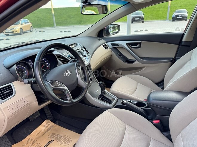Hyundai Elantra 2015, 84,300 km - 1.8 л - Bakı