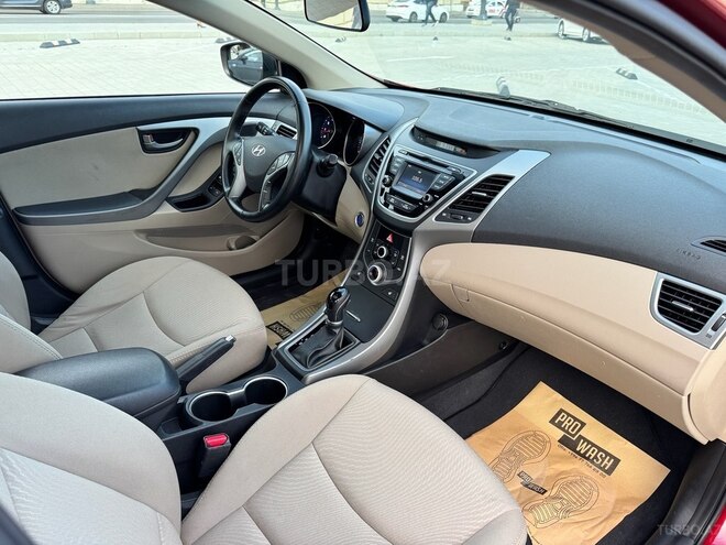 Hyundai Elantra 2015, 84,300 km - 1.8 л - Bakı