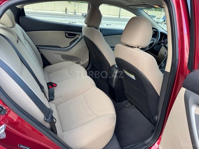 Hyundai Elantra 2015, 84,300 km - 1.8 л - Bakı
