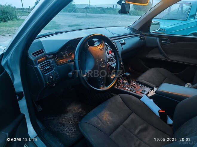 Mercedes E 220 d 1999, 536,000 km - 2.2 l - Sabirabad
