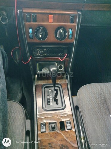Mercedes E 200 1993, 508,547 km - 2.0 l - Astara