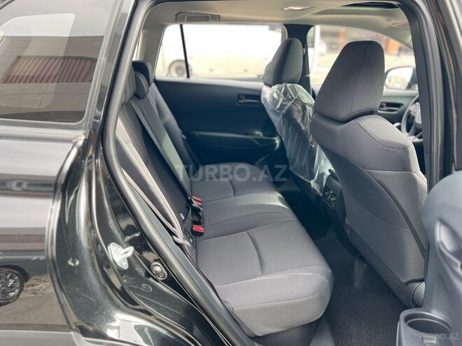 Toyota Corolla Cross-10
