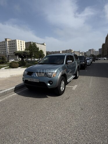 Mitsubishi L200 2008, 389,000 km - 2.5 l - Bakı