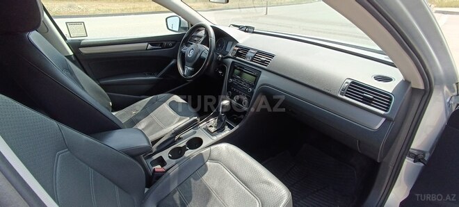 Volkswagen Passat (North America) 2013, 214,043 km - 1.8 l - Bakı