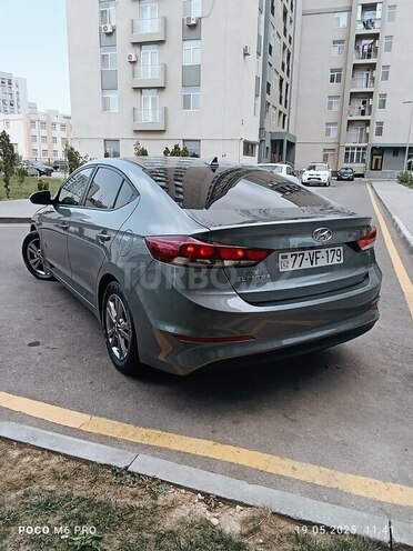 Hyundai Elantra 2018, 165,762 km - 2.0 l - Bakı