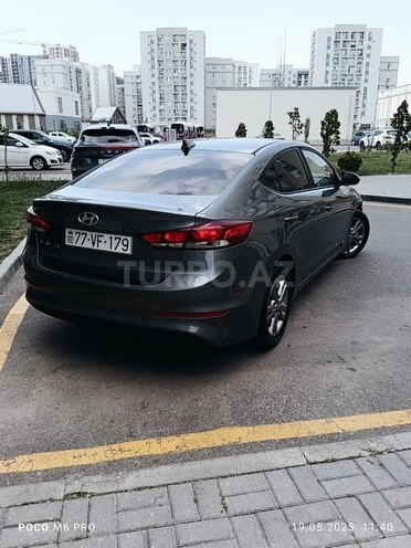 Hyundai Elantra 2018, 165,762 km - 2.0 l - Bakı