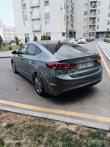 Hyundai Elantra 2018, 165,762 km - 2.0 l - Bakı