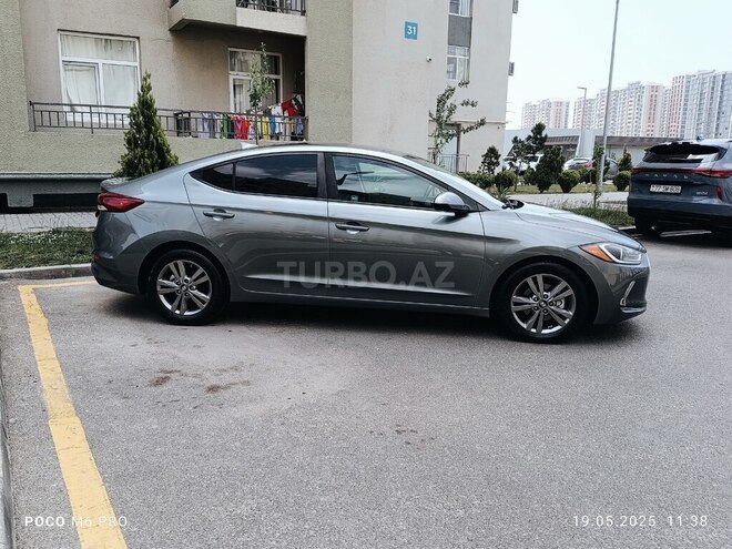 Hyundai Elantra 2018, 165,762 km - 2.0 l - Bakı